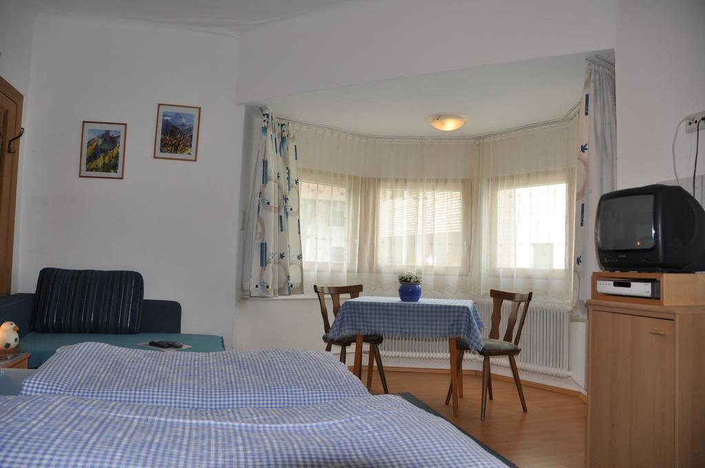 Appartements Pfausler Оец Екстериор снимка